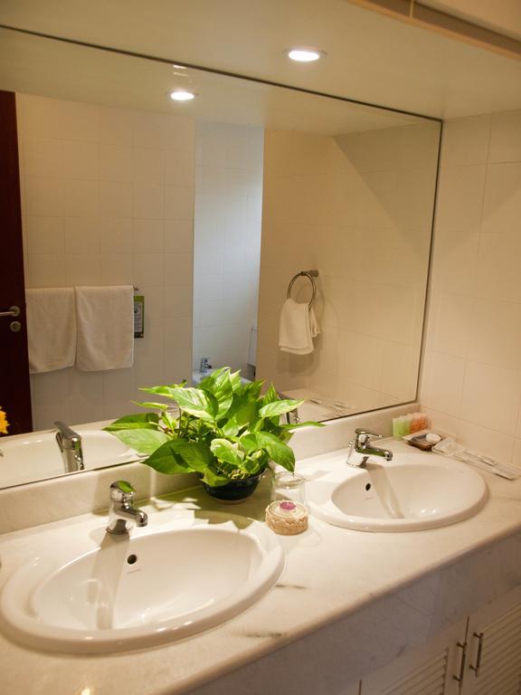 Deluxe Double Room,220156505:JPEG